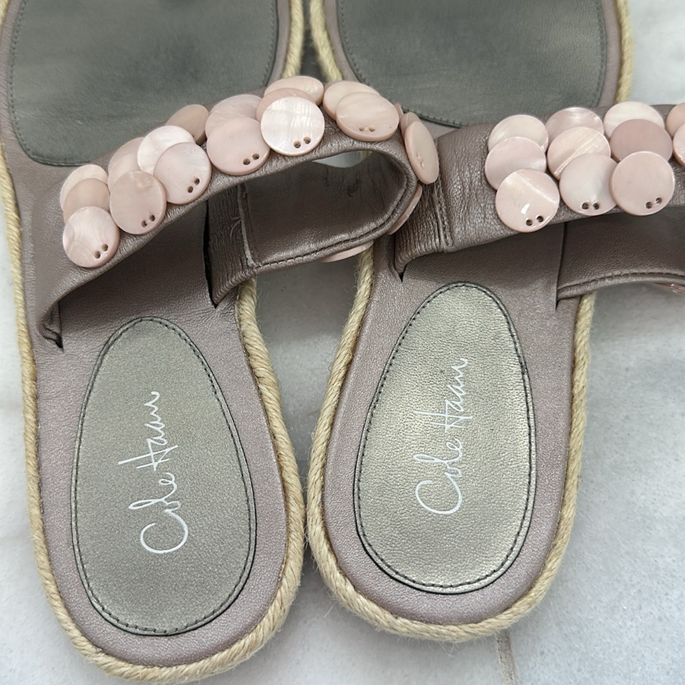 Cole Hann shell sandal - Picture 2 of 5